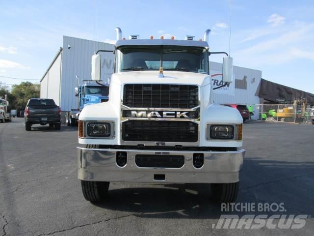 Mack PI64T Dragbilar