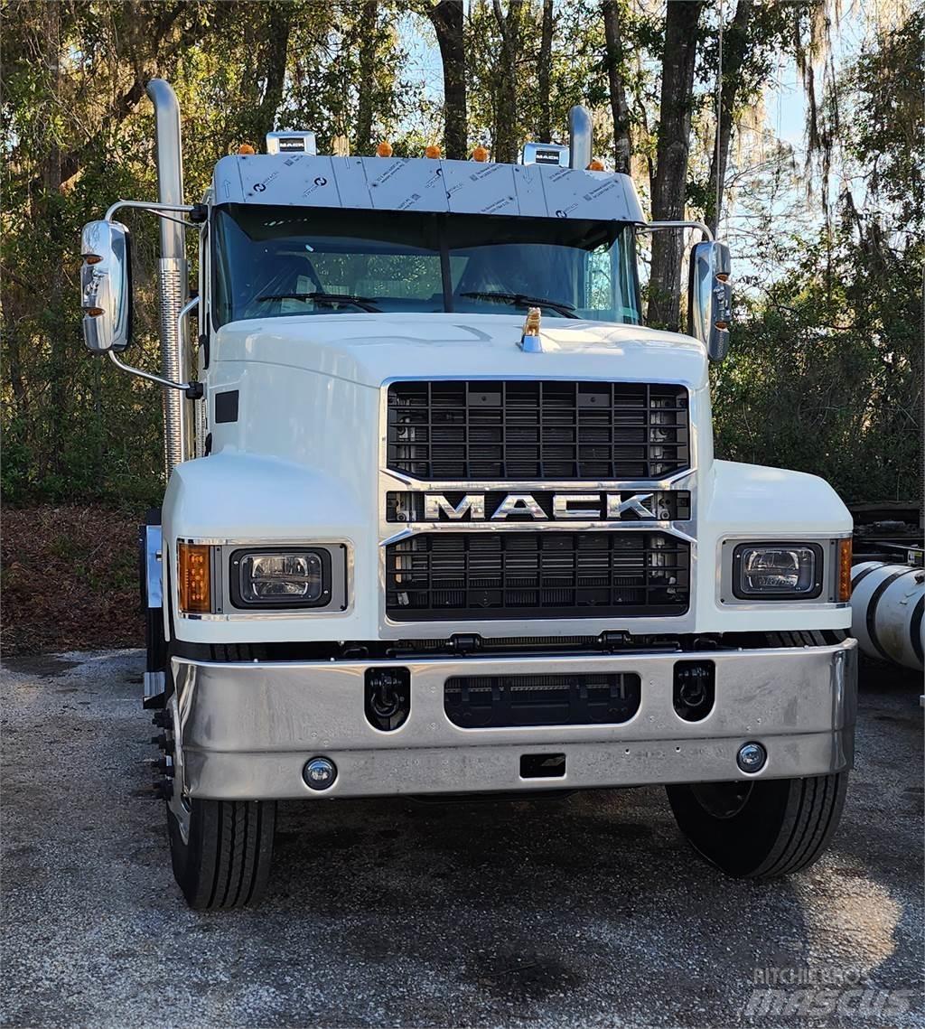 Mack PI64T Dragbilar