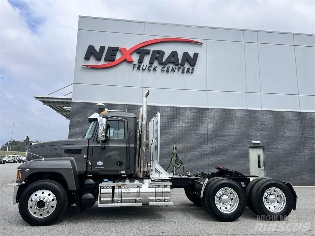 Mack PI64T Dragbilar