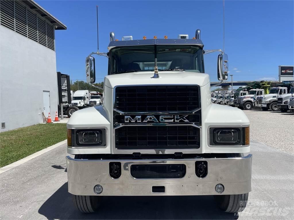 Mack PI64T Dragbilar