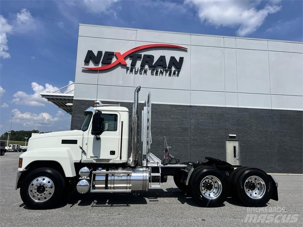 Mack PI64T Dragbilar