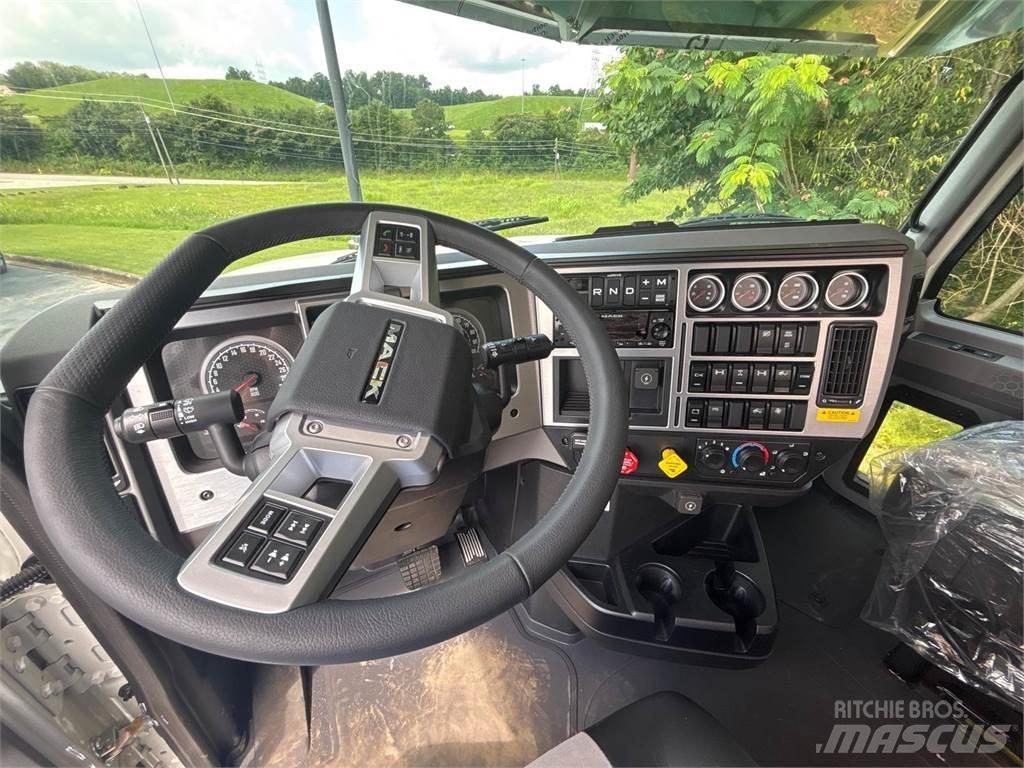 Mack PI64T Dragbilar