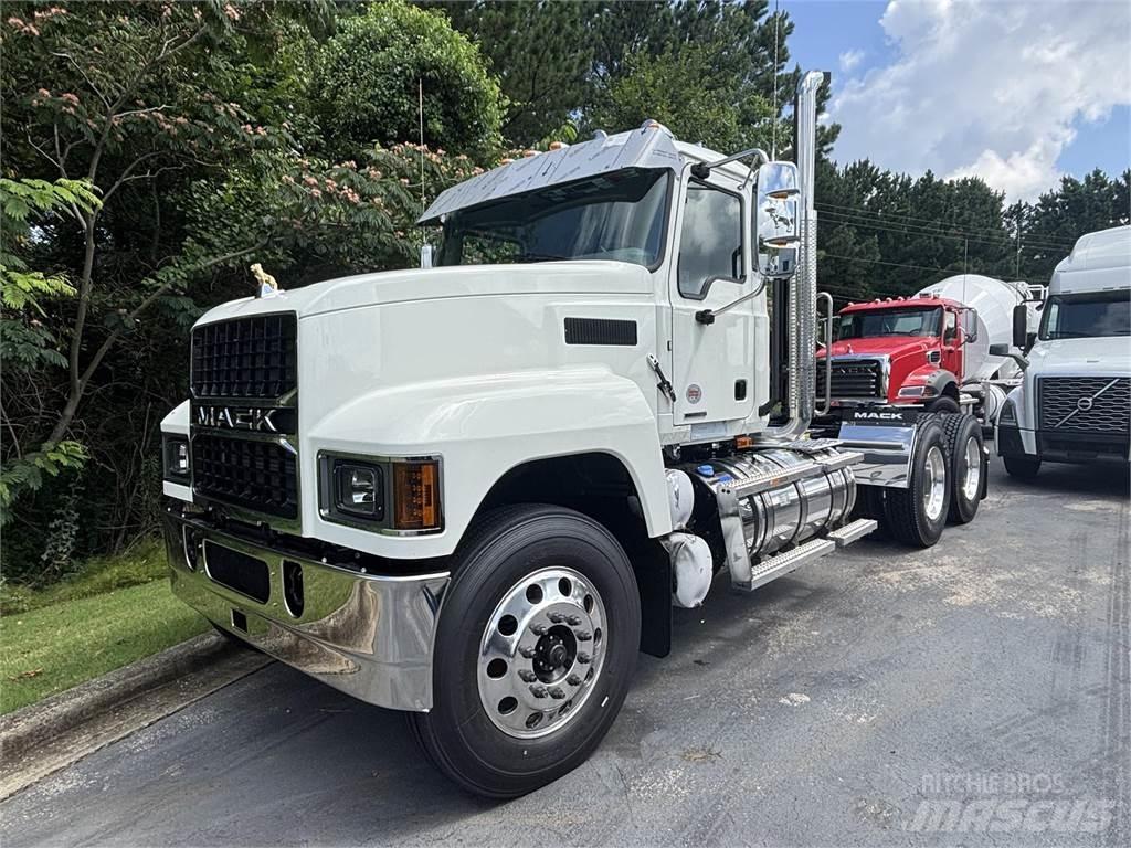 Mack PI64T Dragbilar