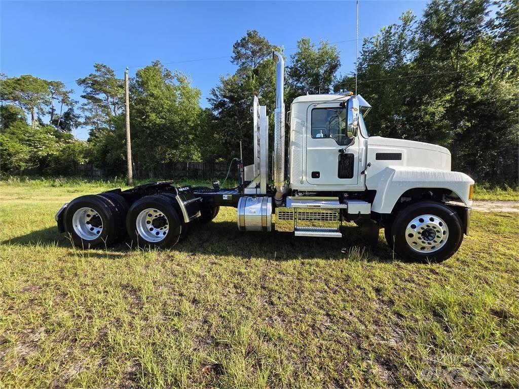 Mack PI64T Dragbilar