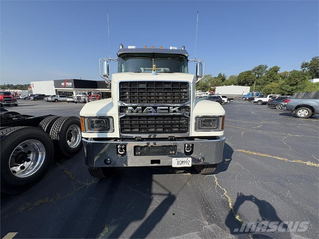 Mack PI64T Dragbilar