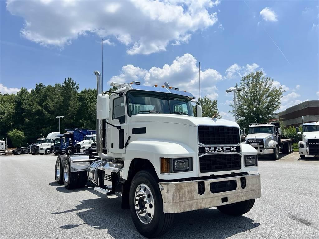 Mack PI64T Dragbilar