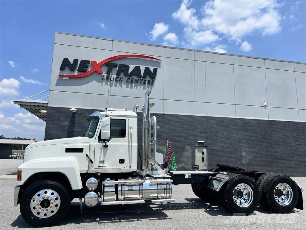 Mack PI64T Dragbilar