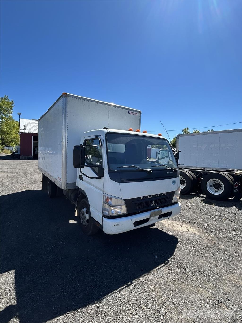 Mitsubishi FUSO FE140 Skåpbilar