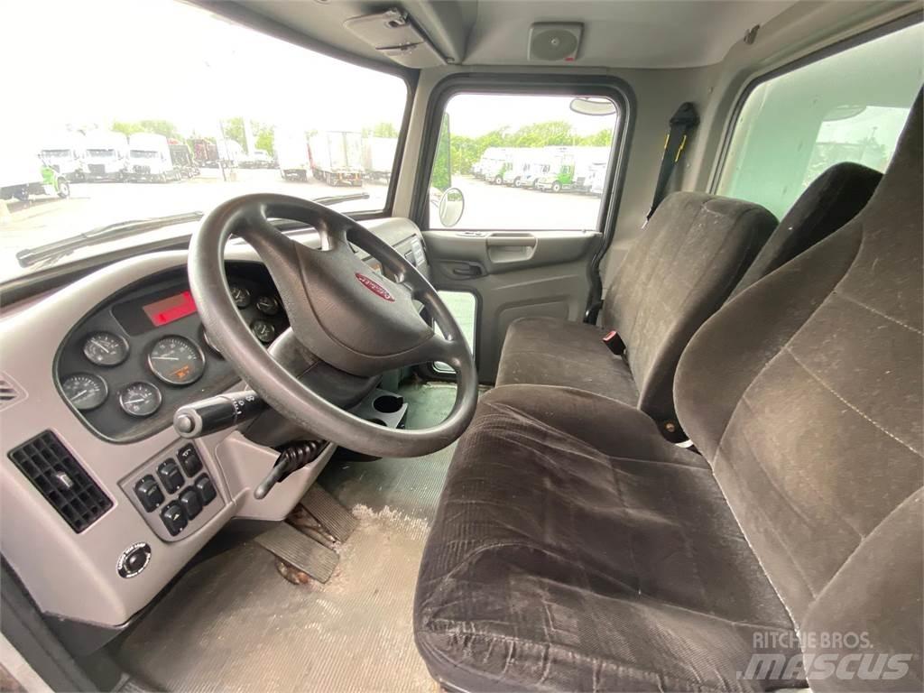 Peterbilt 337 Skåpbilar