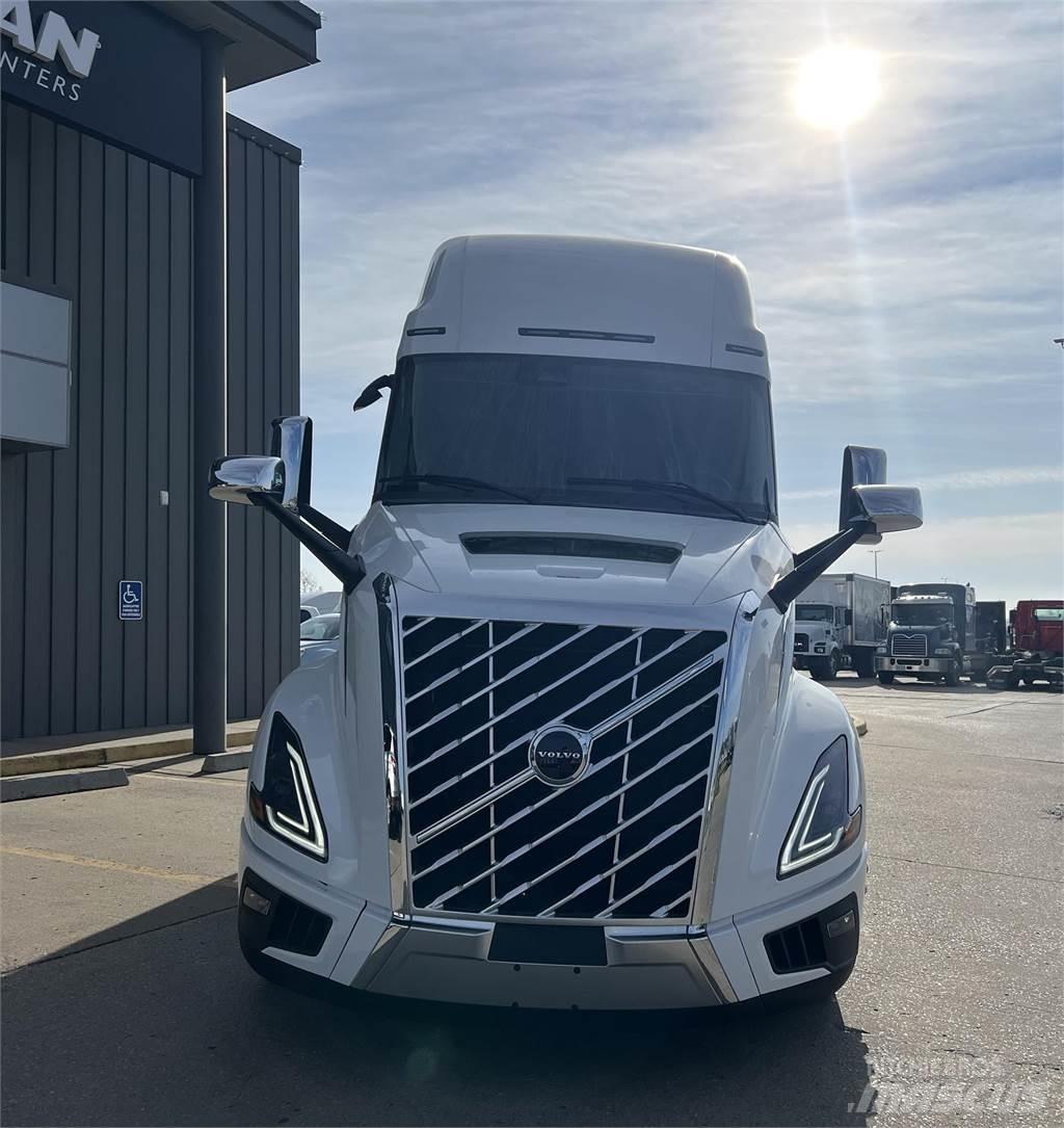 Volvo NEW VNL860 Dragbilar