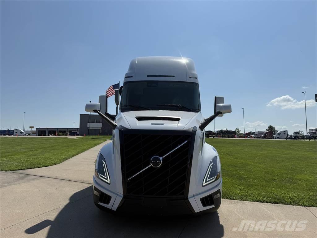 Volvo NEW VNL860 Dragbilar