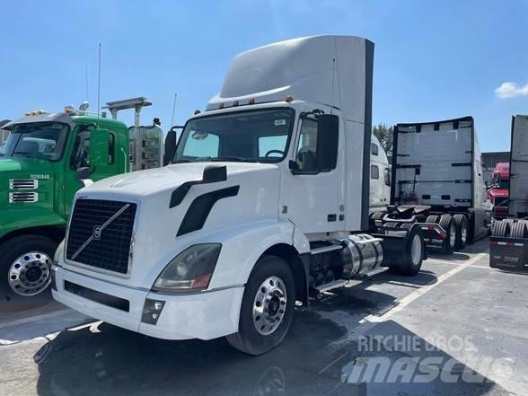 Volvo VNL42T Dragbilar