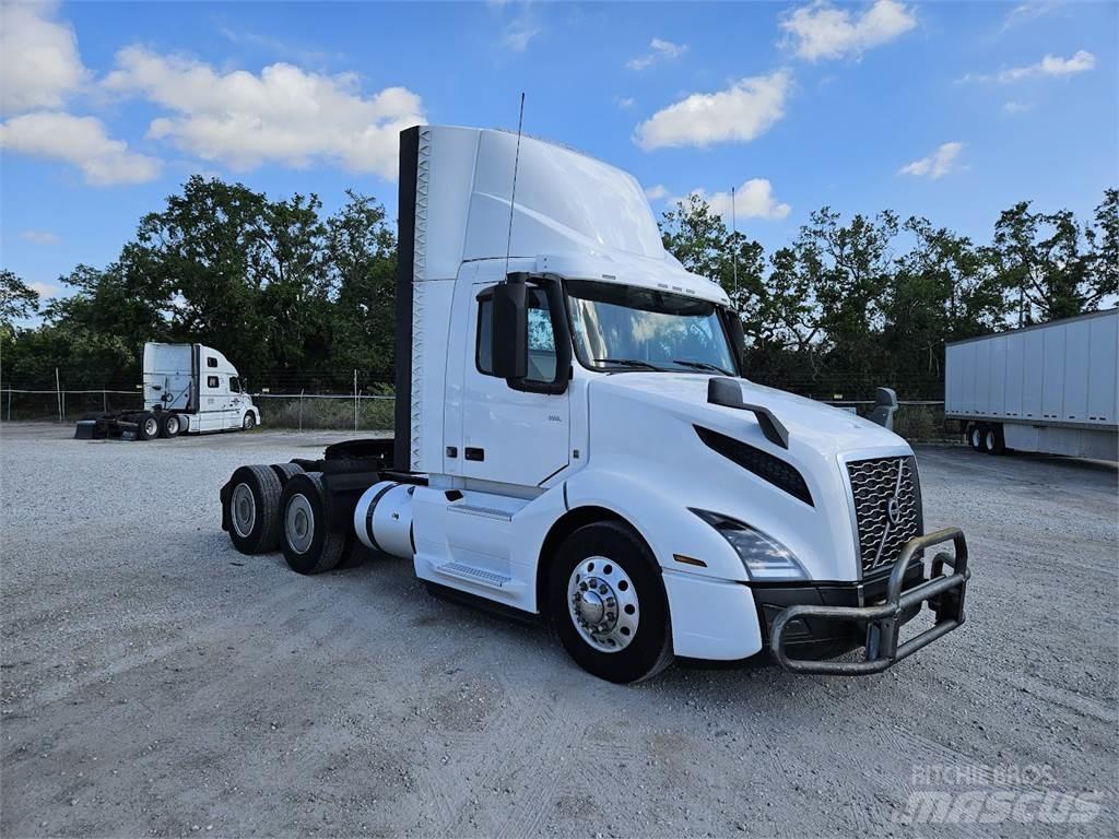Volvo VNL64T300 Dragbilar