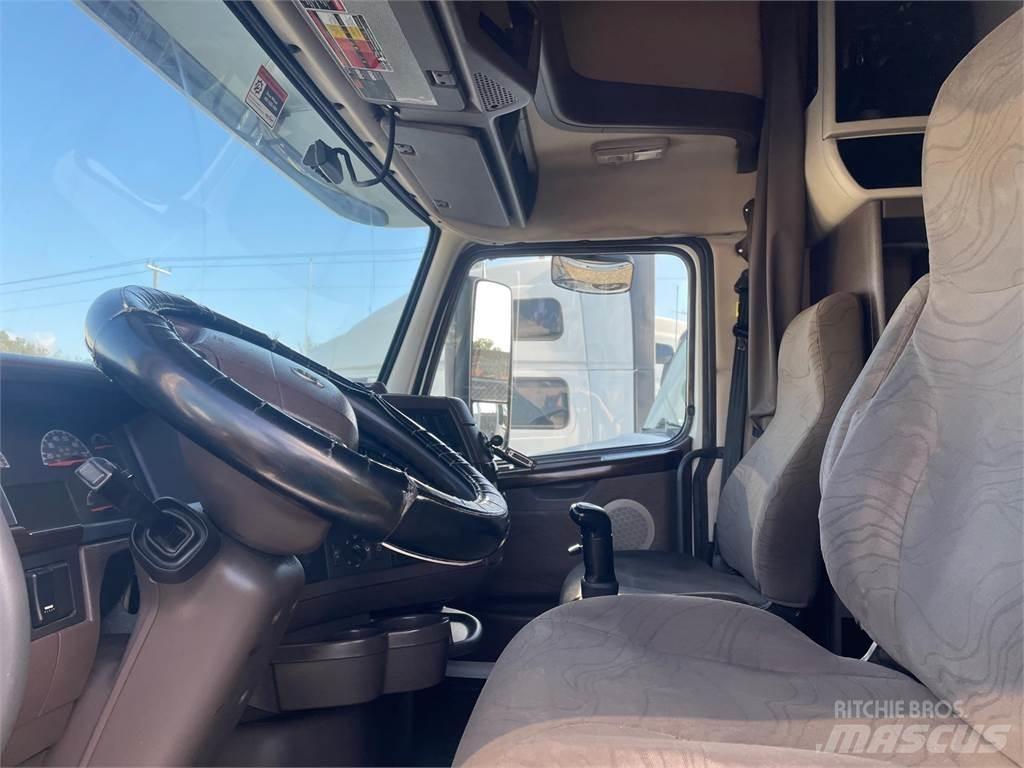 Volvo VNL64T670 Dragbilar