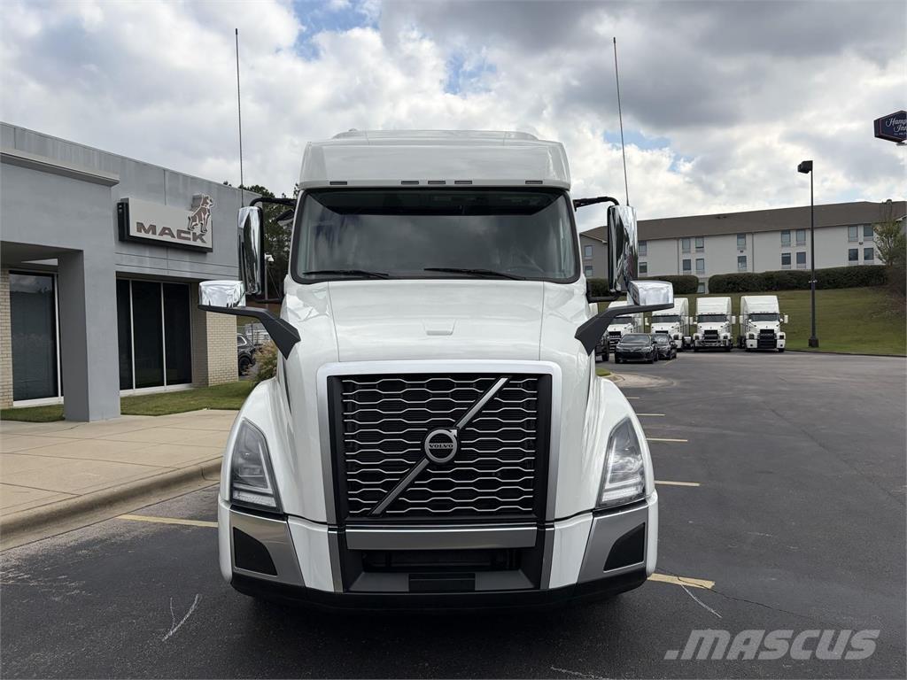 Volvo VNL64T740 Dragbilar