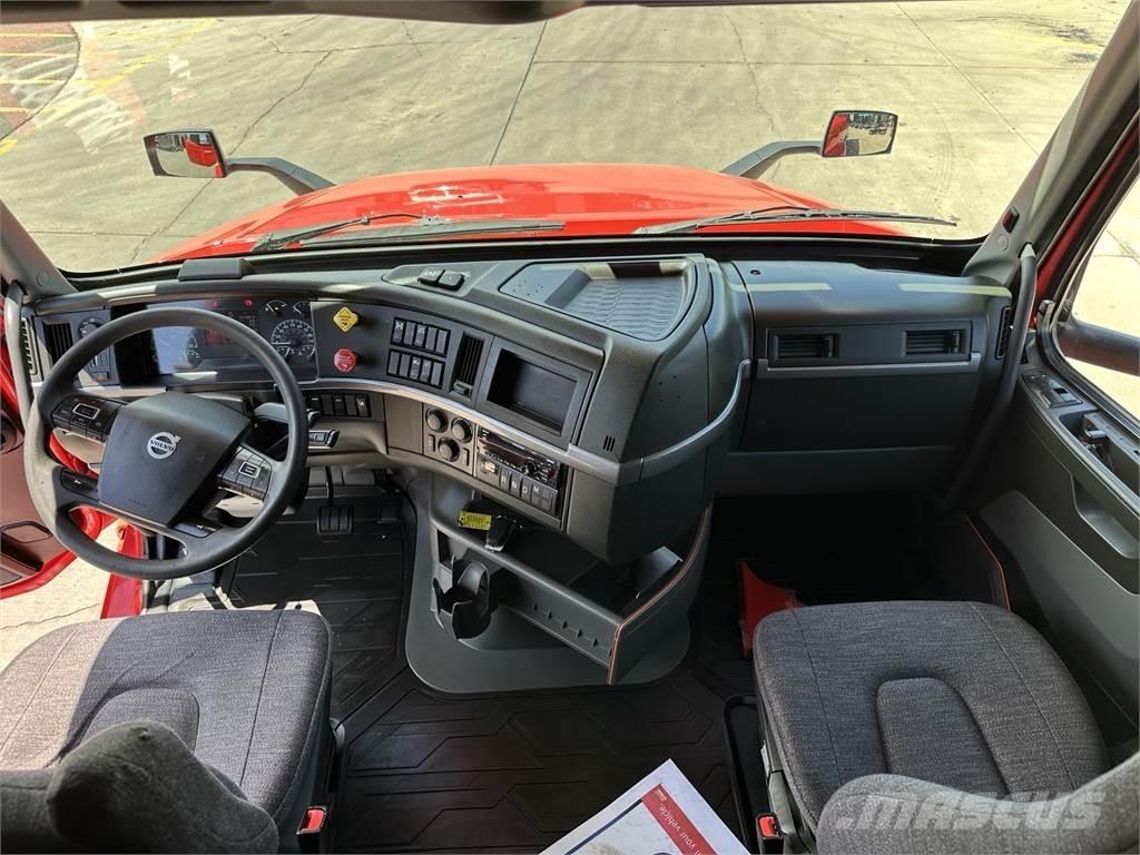 Volvo VNL64T760 Dragbilar