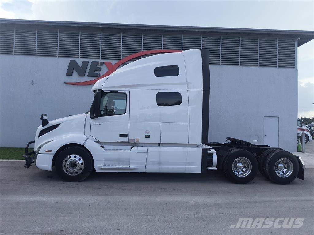 Volvo VNL64T760 Dragbilar