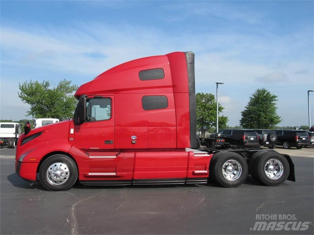 Volvo VNL64T760 Dragbilar