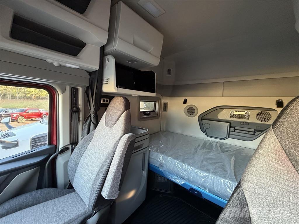 Volvo VNL64T840 Dragbilar