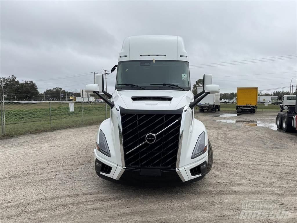 Volvo VNL64T860 Dragbilar