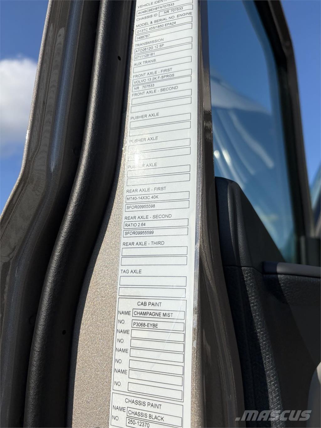Volvo VNL64T860 Dragbilar
