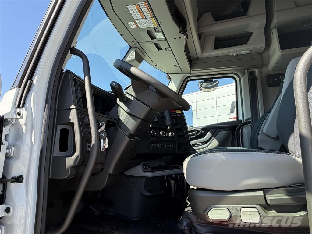 Volvo VNL64T860 Dragbilar