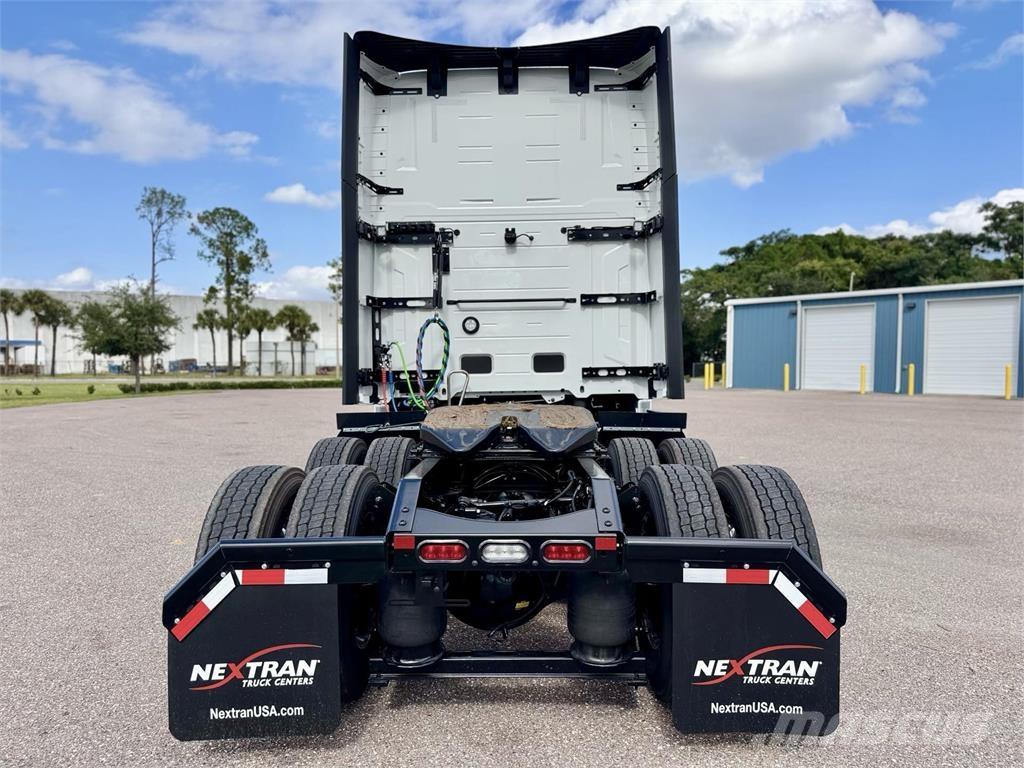 Volvo VNL64T860 Dragbilar