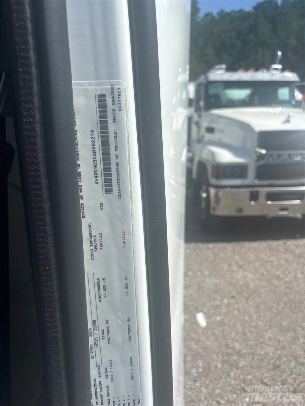 Volvo VNR42T300 Dragbilar
