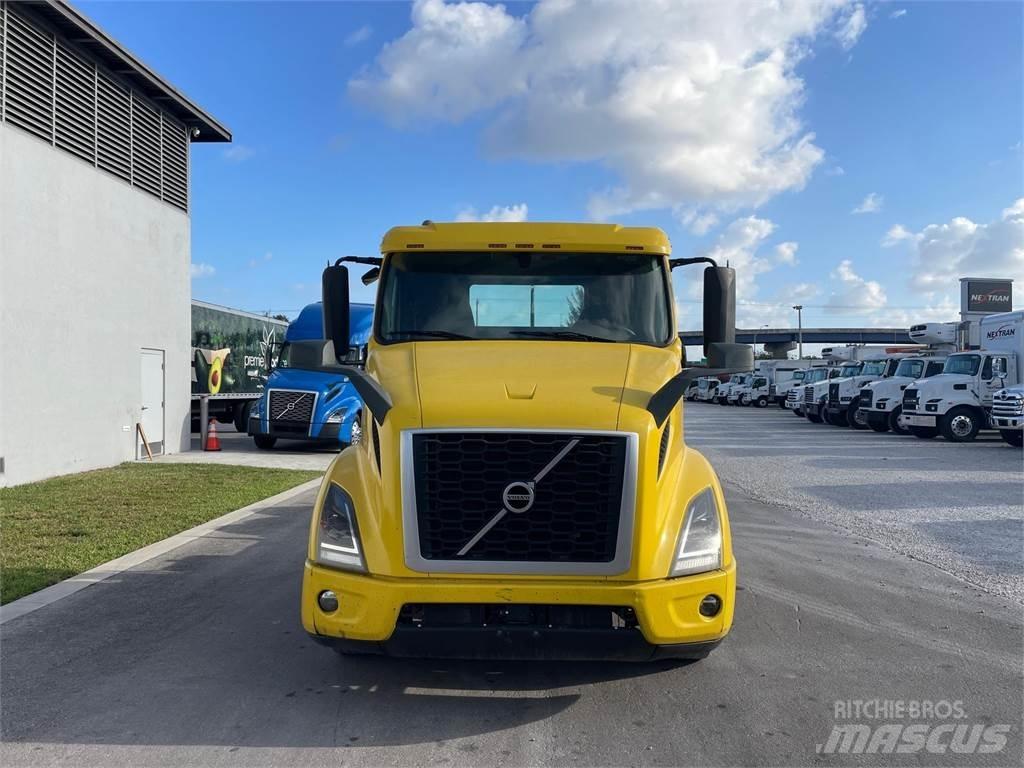 Volvo VNR64T300 Dragbilar