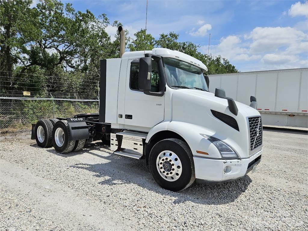 Volvo VNR64T300 Dragbilar