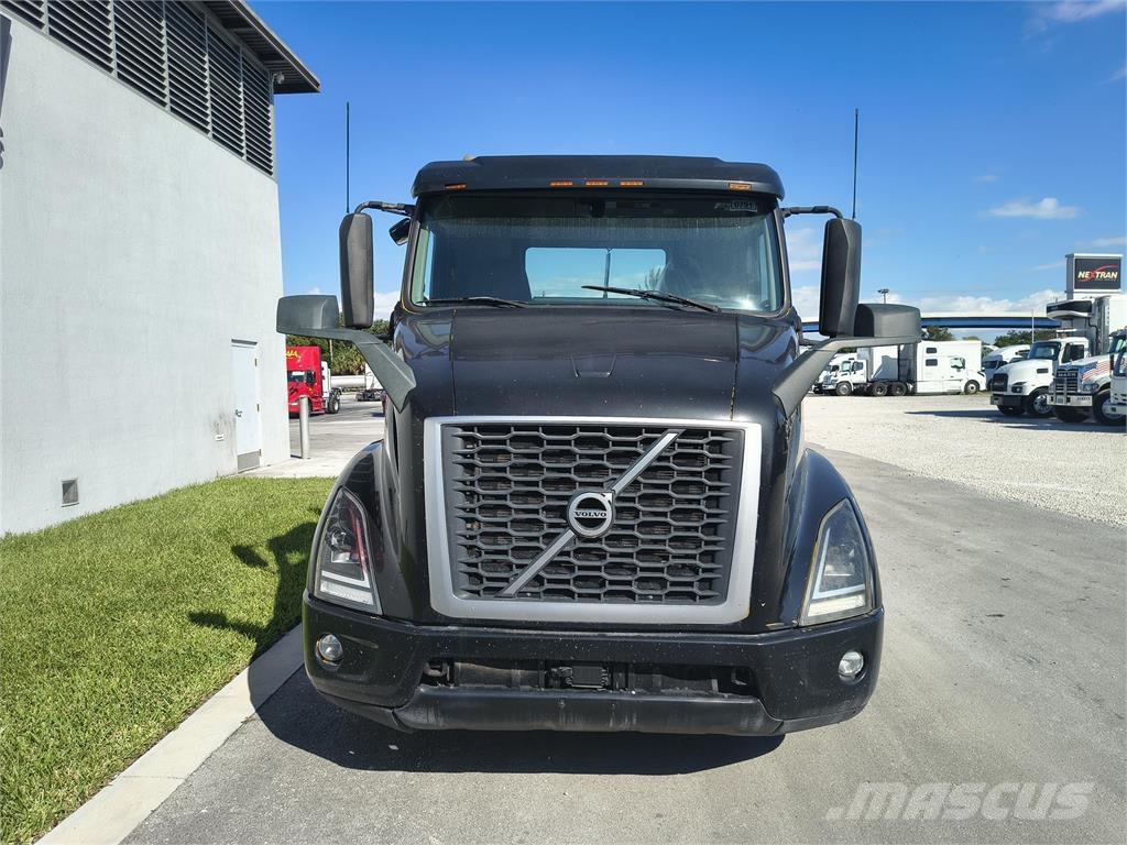 Volvo VNR64T300 Dragbilar
