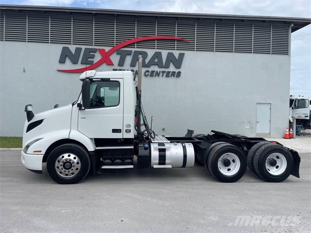 Volvo VNR64T300 Dragbilar