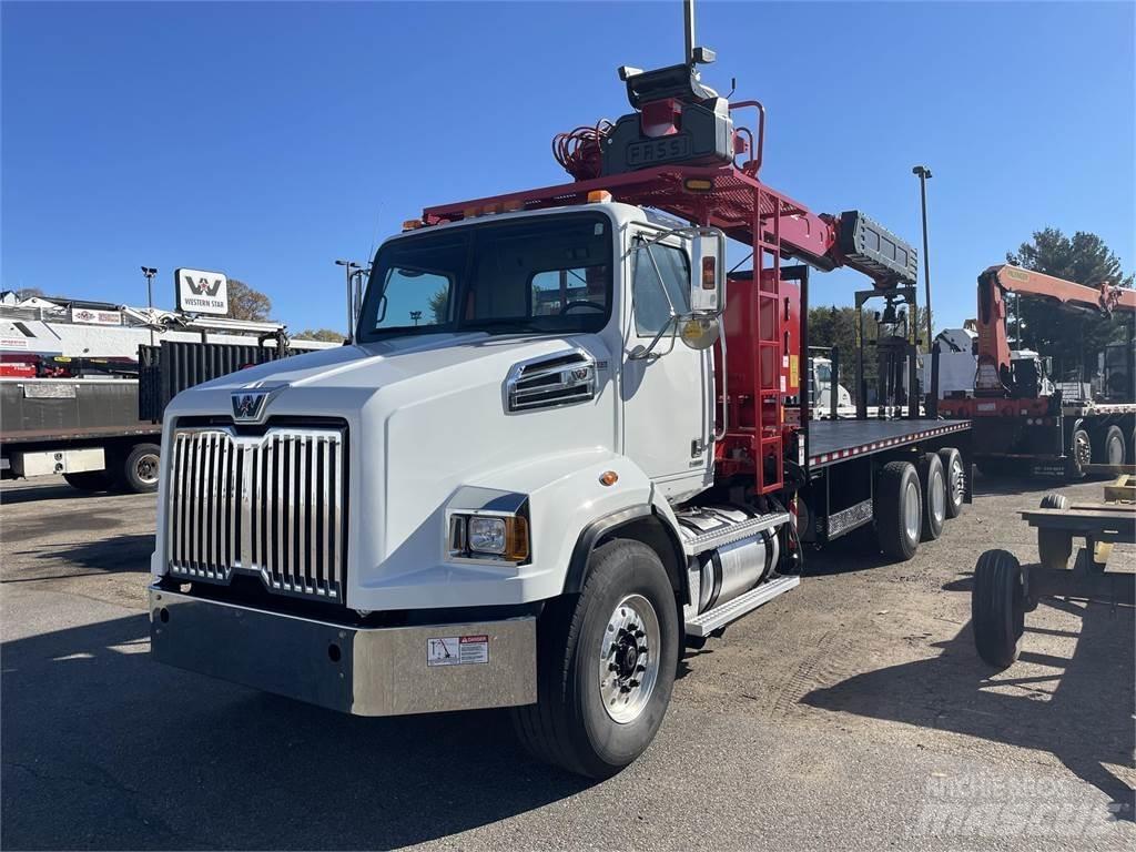 Western Star 4700SB Övriga bilar