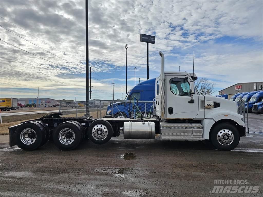Western Star 49X Chassier