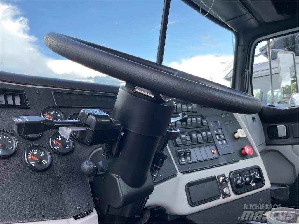 Wstar 4700SB Övriga bilar