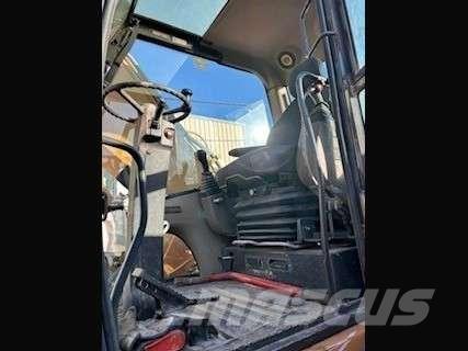 CASE WX210 Hjulgrävare