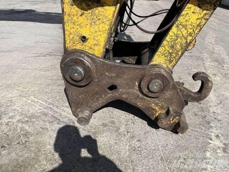 CAT 330D L Rivningsgrävare