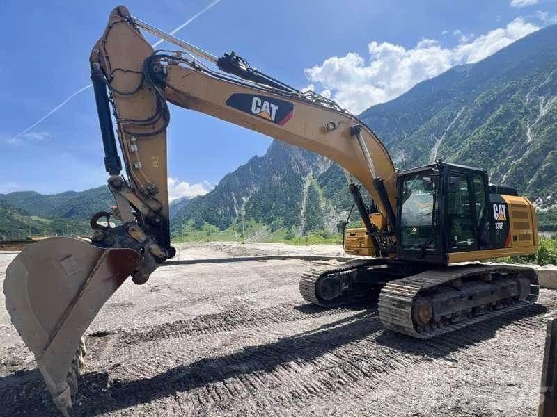 CAT 330F LN Bandgrävare