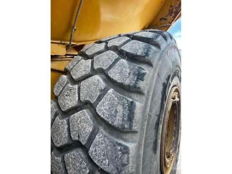 CAT 740GC Midjestyrd dumper
