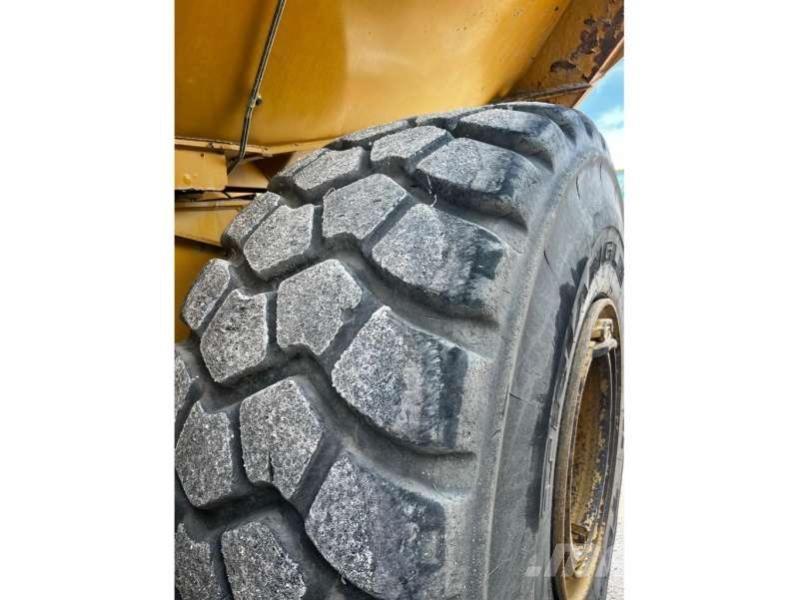 CAT 740GC Midjestyrd dumper