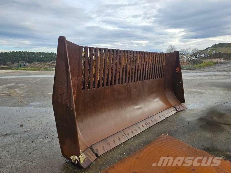 CAT 826GII Jordkompaktorer