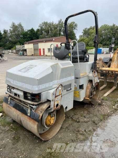 CAT CB224 Jordkompaktorer