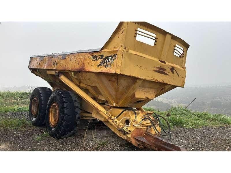 CAT D250B Tippsläp