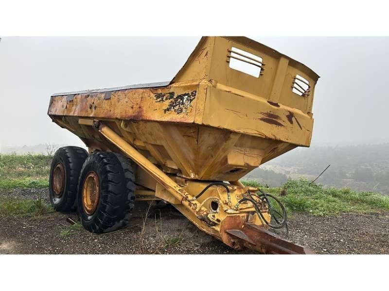 CAT D250B Tippsläp