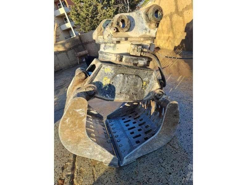 CAT MH3022 Avfalls / industri hantering