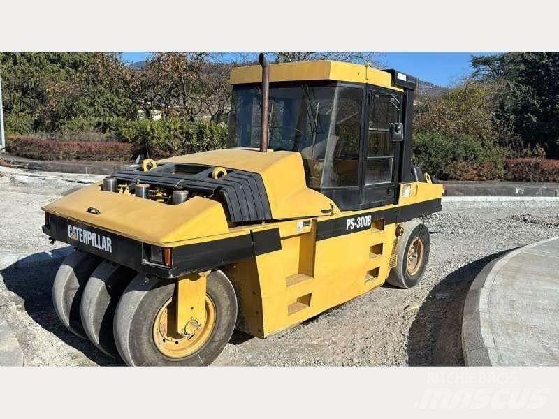 CAT PS300B Jordkompaktorer