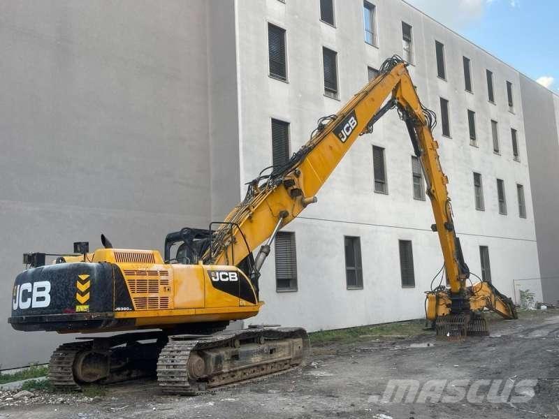 JCB JS360 Rivningsgrävare
