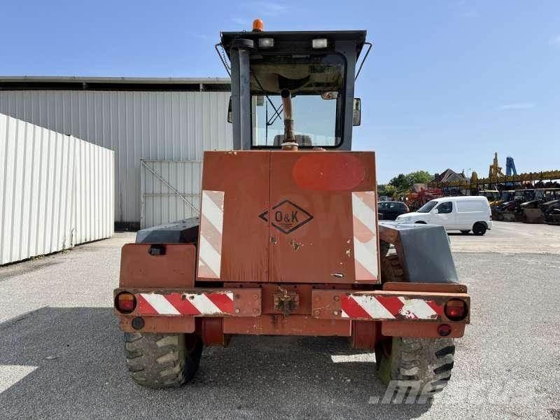 O&K F106 Väghyvlar