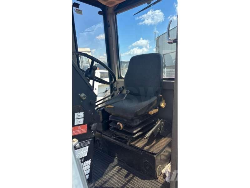 O&K F106A Väghyvlar