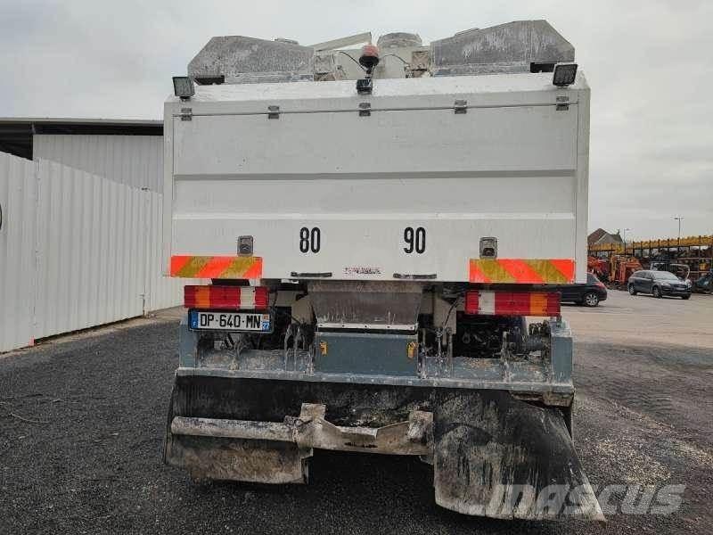 Unimog U500 Entreprenad - Övrigt